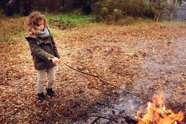 Alternative Tools: Fire Initiation with Common Objects
